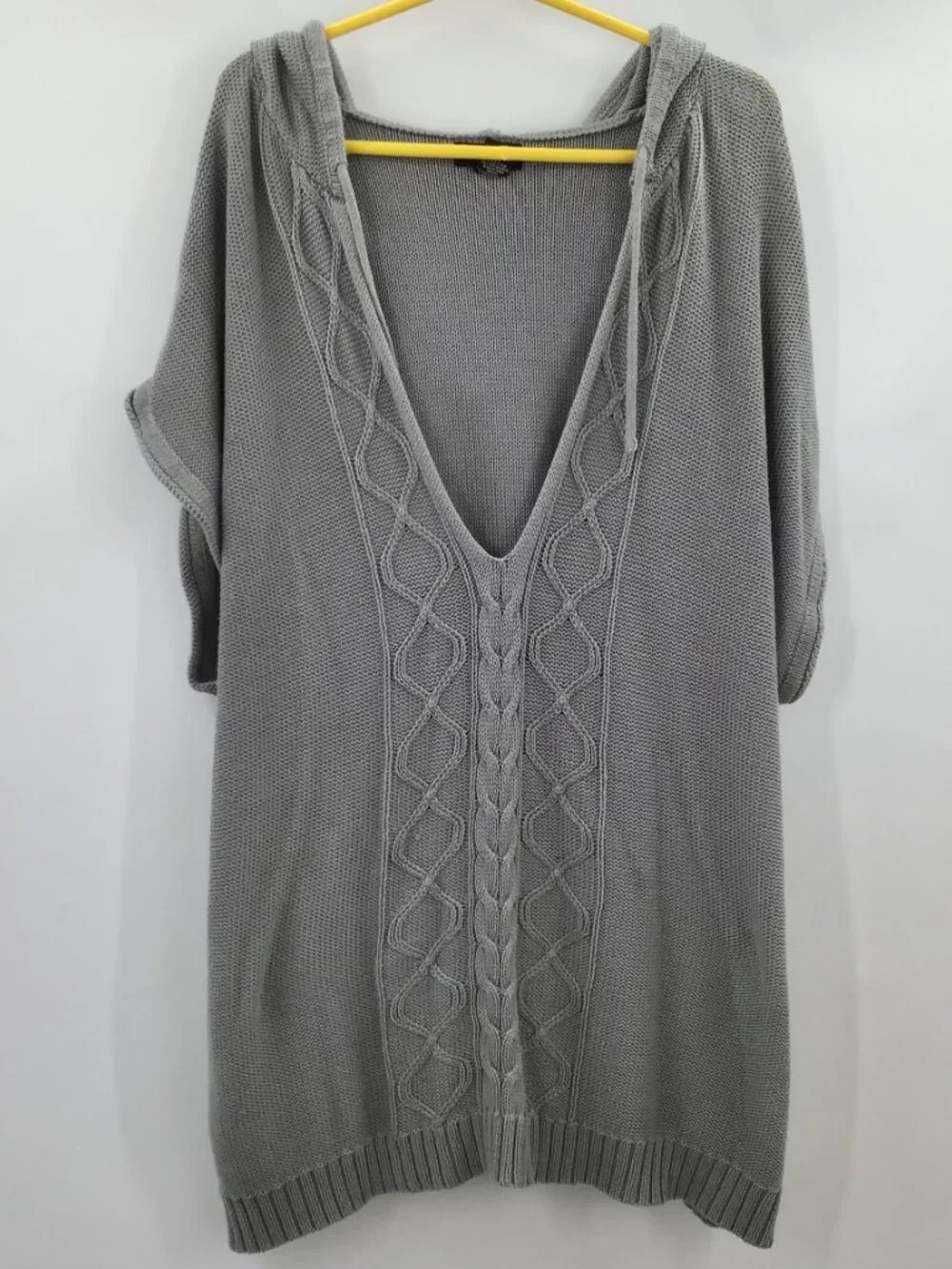 2 V-Neck 3X Tunic Length Sweaters 26/28 Red Gray Cardigan Lagenlook Office Layer - Picture 2 of 13